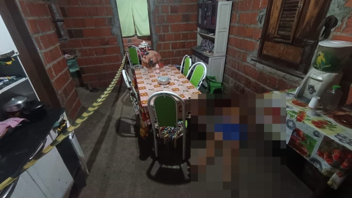 Homem é morto a tiros dentro de casa na frente da filha de três anos em Luís Correia