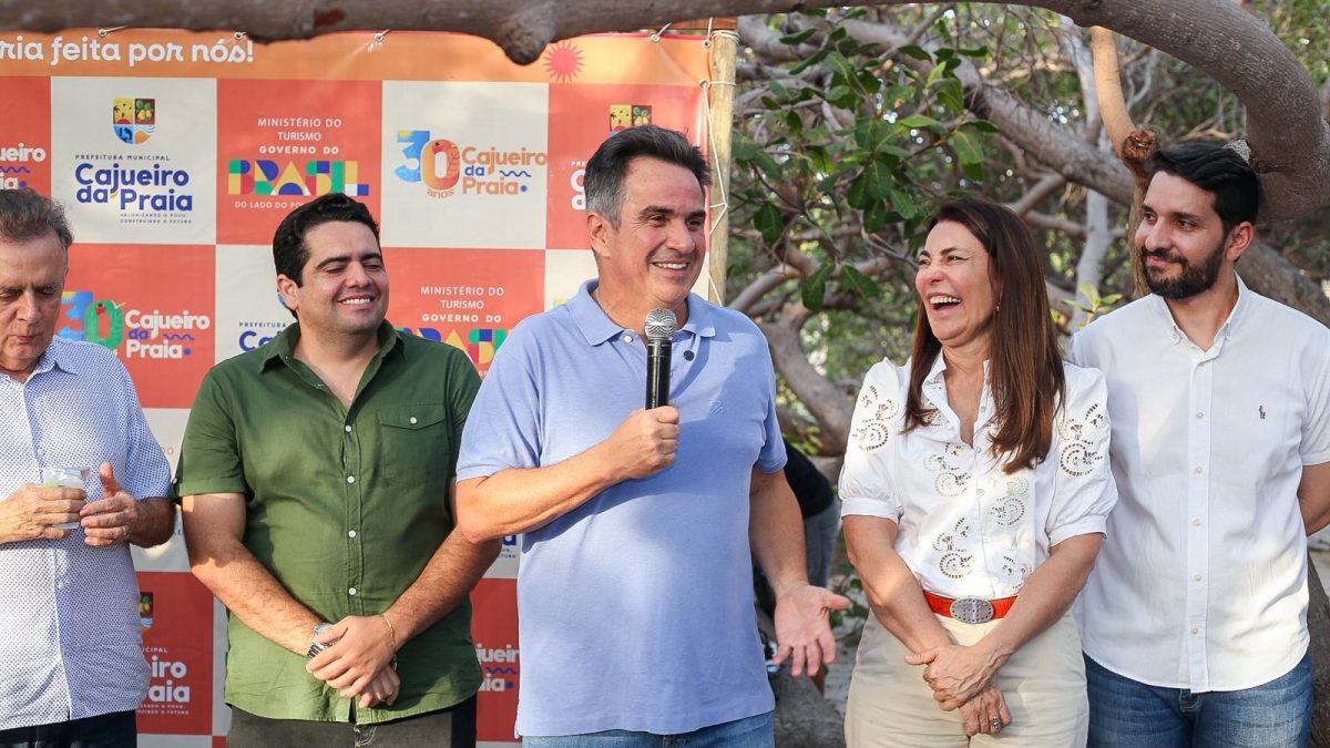 Senador Ciro Nogueira inaugura Mirante do Cajueiro Rei, novo ponto turístico no litoral do Piauí