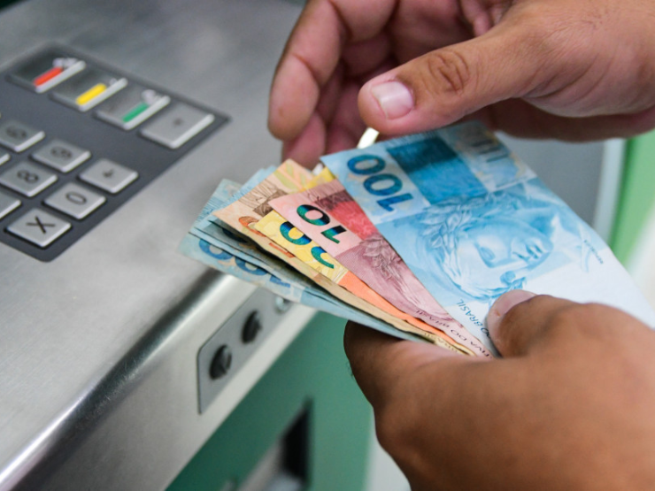 Nova lei autoriza pagamento de direitos congelados durante a pandemia