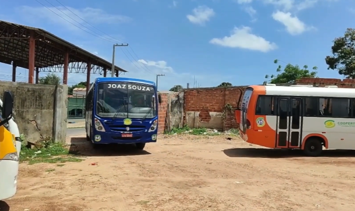 Paralisação de vans expõe crise no transporte coletivo e Coopertranp alerta para risco de novas interrupções em Parnaíba