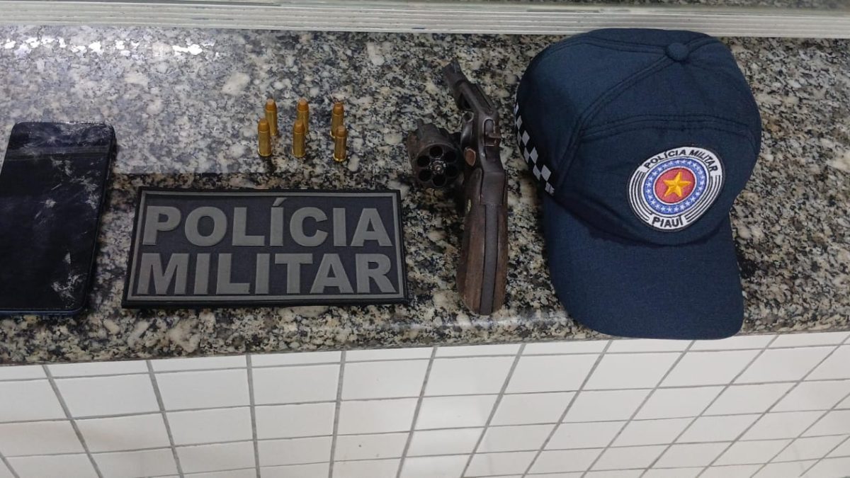 Foragido da Justiça é capturado em Luís Correia com revólver municiado; suspeito confessa participação em duplo homicídio
