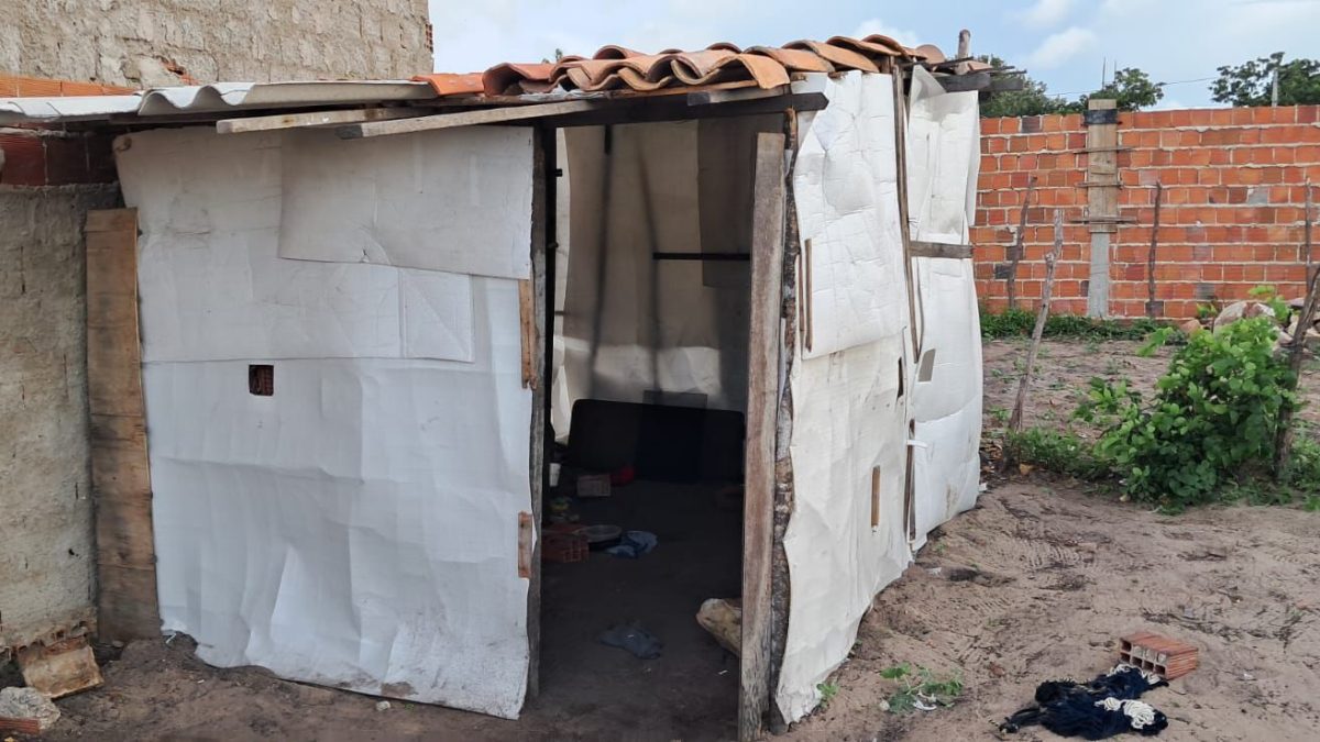 Polícia apreende drogas e dinheiro em barraco apontado por denúncias como ponto de venda em Parnaíba
