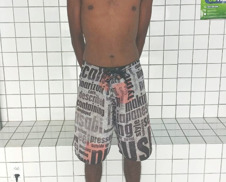 Jovem procurado por furto é localizado em terminal de ônibus e preso em Parnaíba