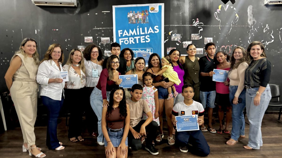 Parnaíba celebra formação da primeira turma da 3ª edição do Famílias Fortes