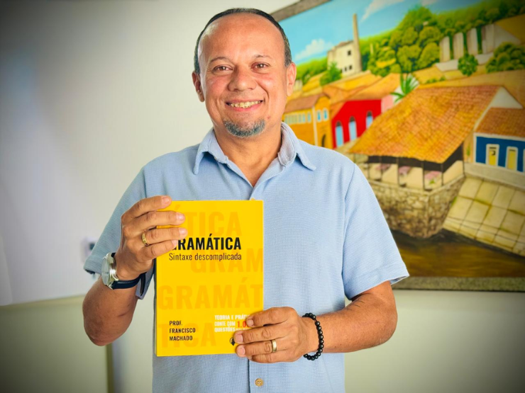 Professor Francisco Machado coloca Parnaíba no mapa das grandes obras gramaticais
