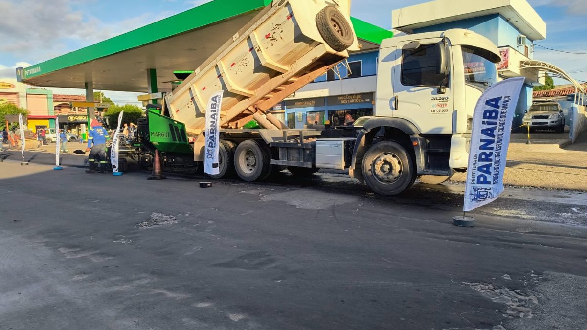 Parnaíba inicia pacote de obras de pavimentação asfáltica