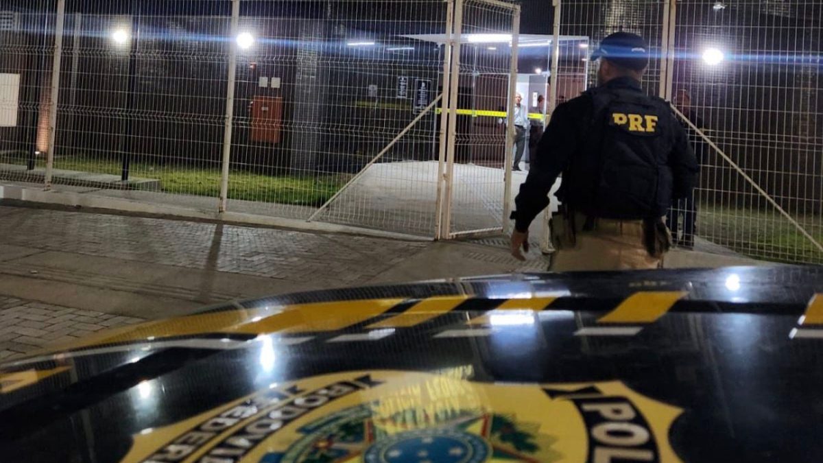 Documento com suspeita de falsificação leva motorista à Polícia Federal em Parnaíba