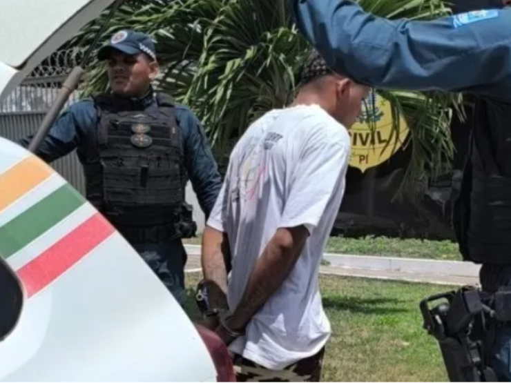 Homem é preso com drogas, carregadores e munições no litoral do Piauí