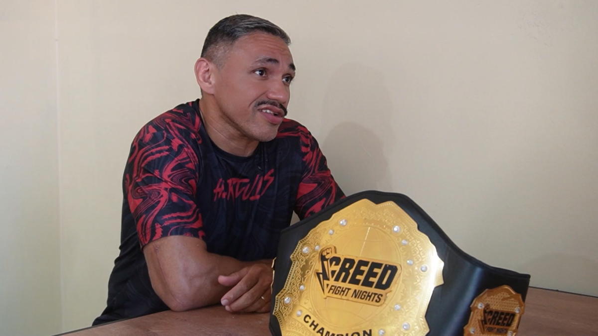 Conheça a história de Robson Cavalcante, bicampeão mundial de MMA