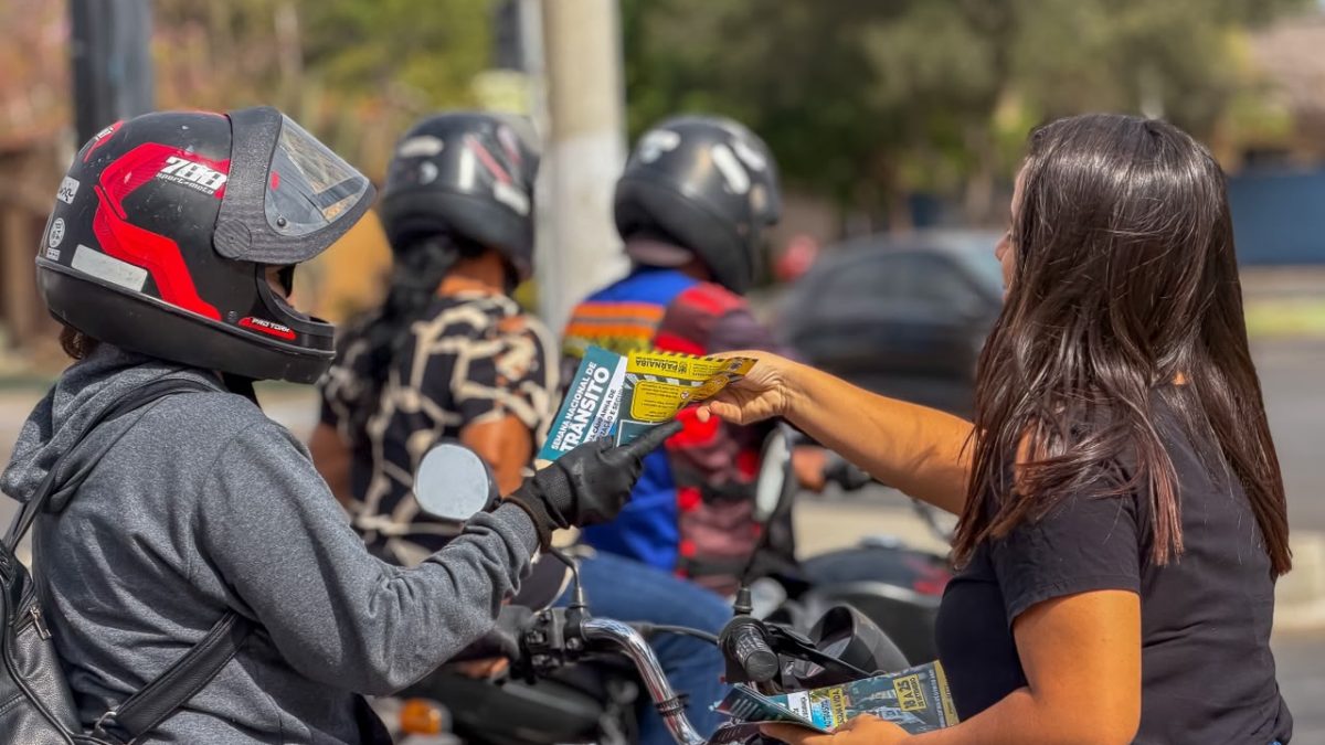 Semana Nacional do Trânsito traz blitz educativa para orientar condutores e pedestres em Parnaíba