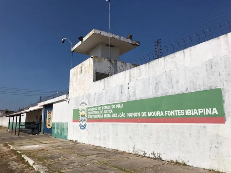 Cinco detentos continuam foragidos uma semana após fuga da Penitenciária de Parnaíba