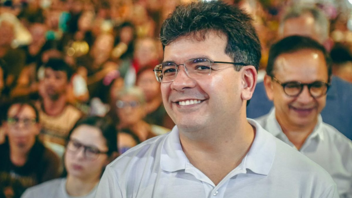 Rafael Fonteles é reeleito governador do Piauí no primeiro turno
